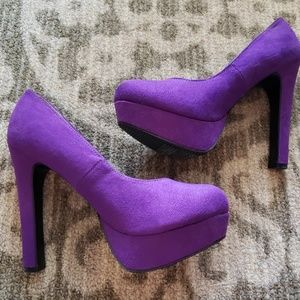 Mossimo Purple Suede Platform Pumps